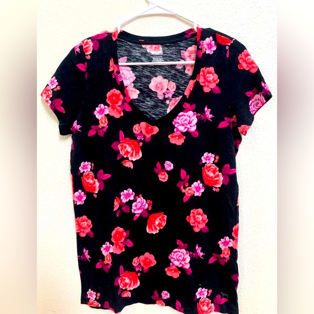 Victoria Secret PINK V Neck Top